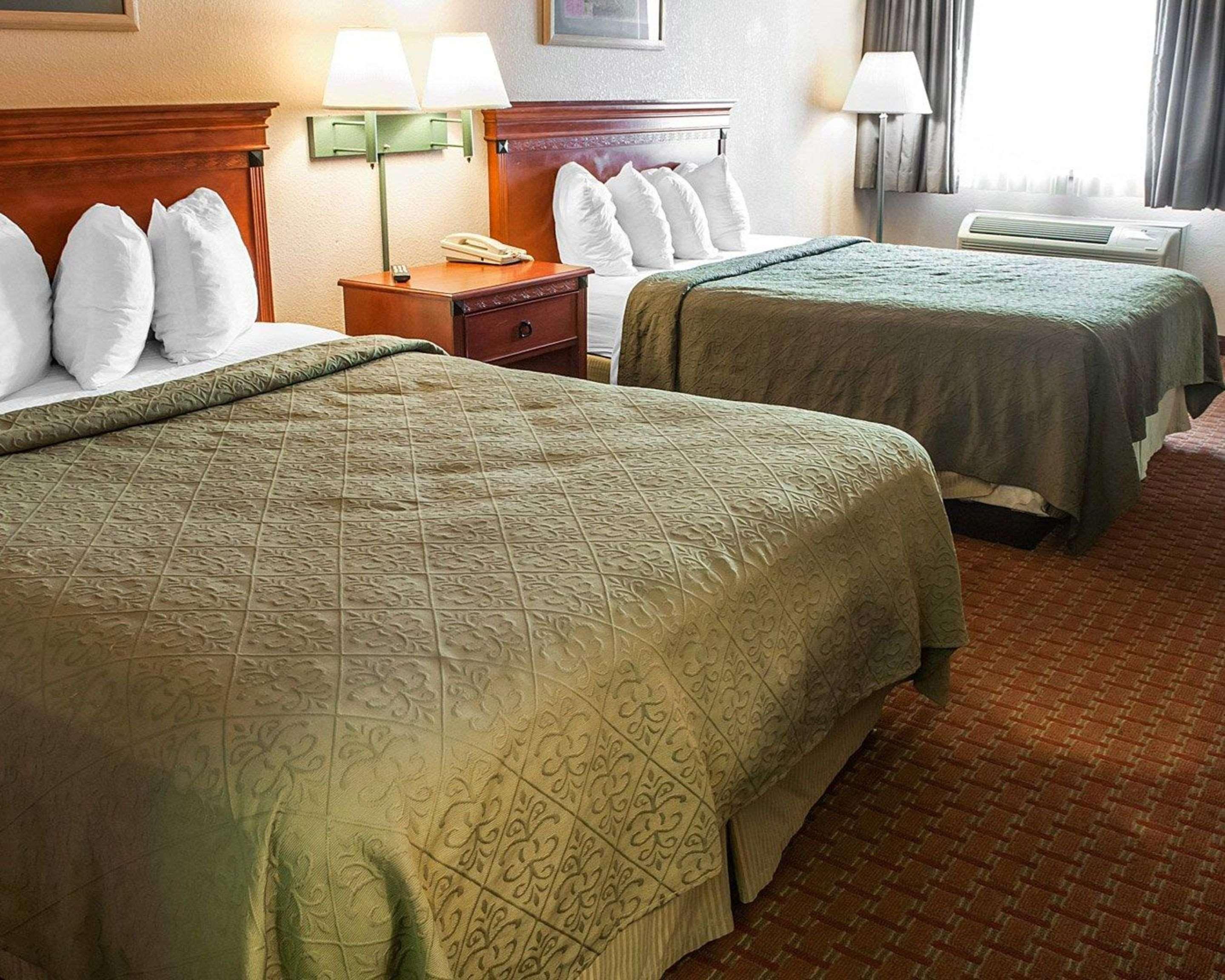 Quality Inn & Suites Las Cruces - University Area Екстериор снимка