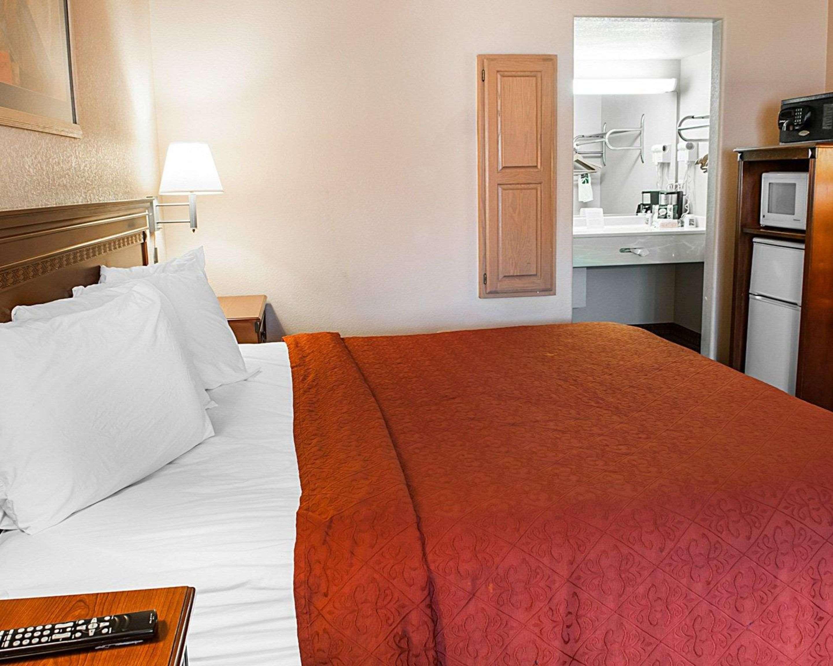 Quality Inn & Suites Las Cruces - University Area Екстериор снимка