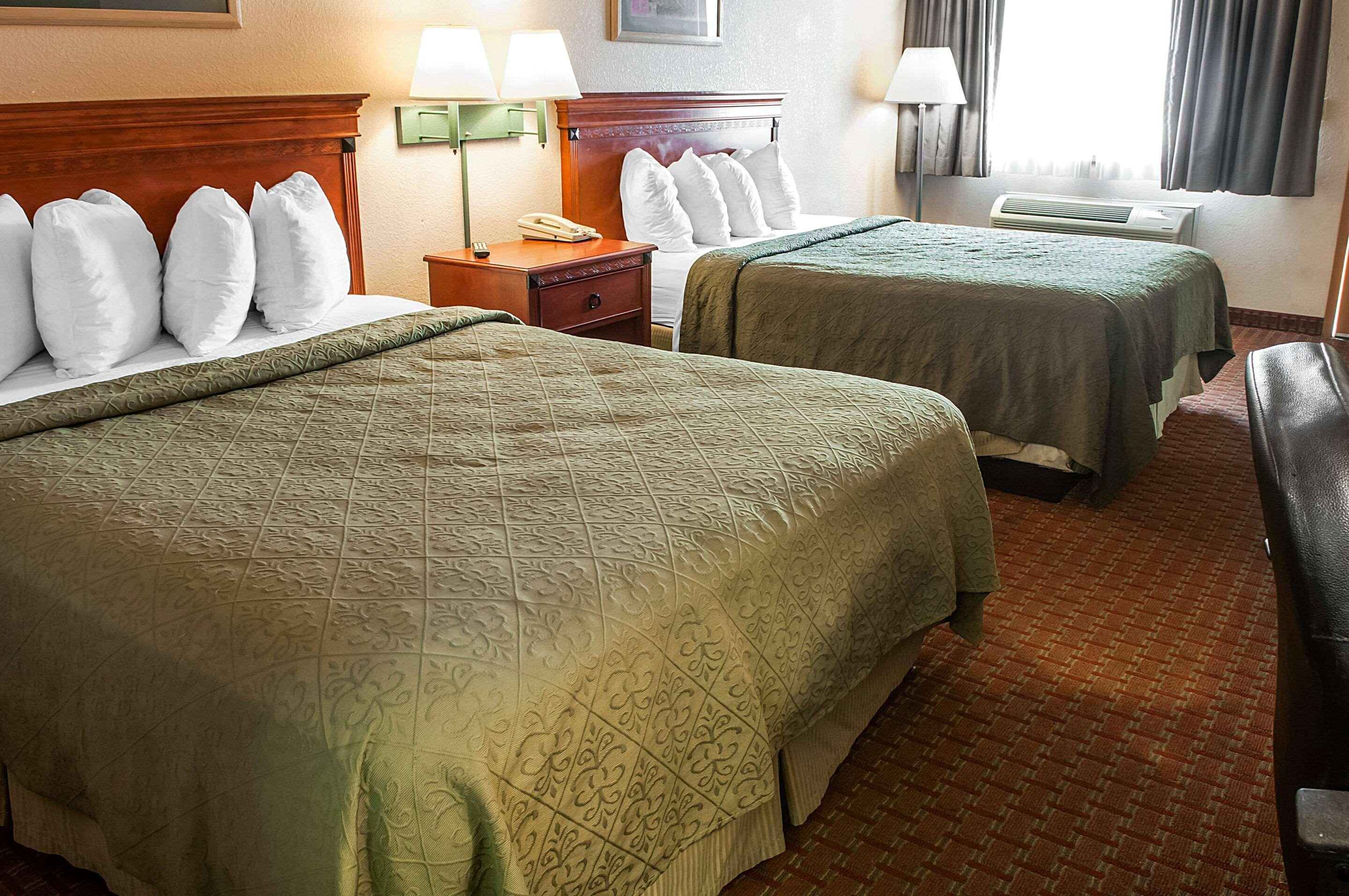 Quality Inn & Suites Las Cruces - University Area Екстериор снимка
