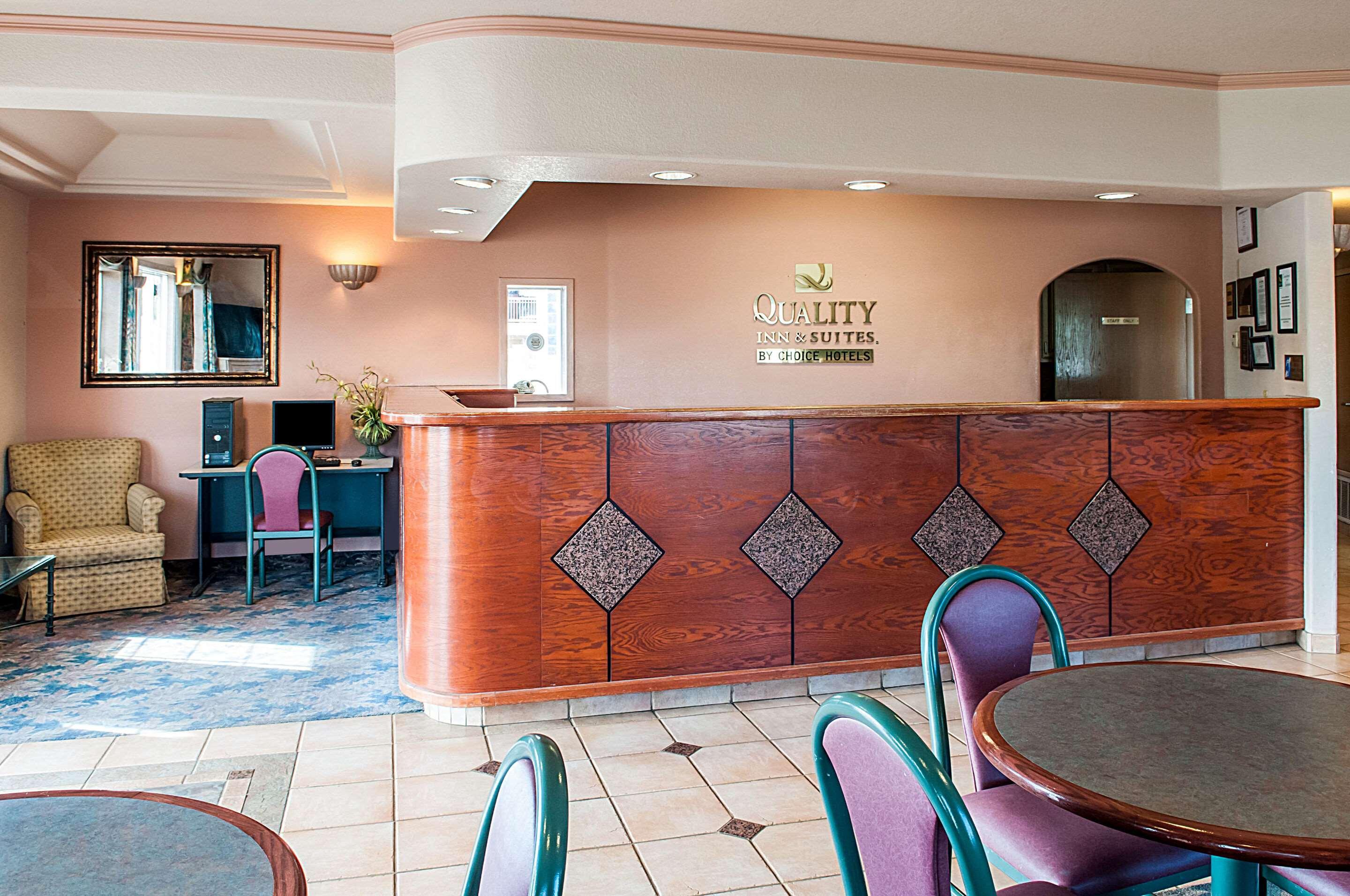 Quality Inn & Suites Las Cruces - University Area Екстериор снимка