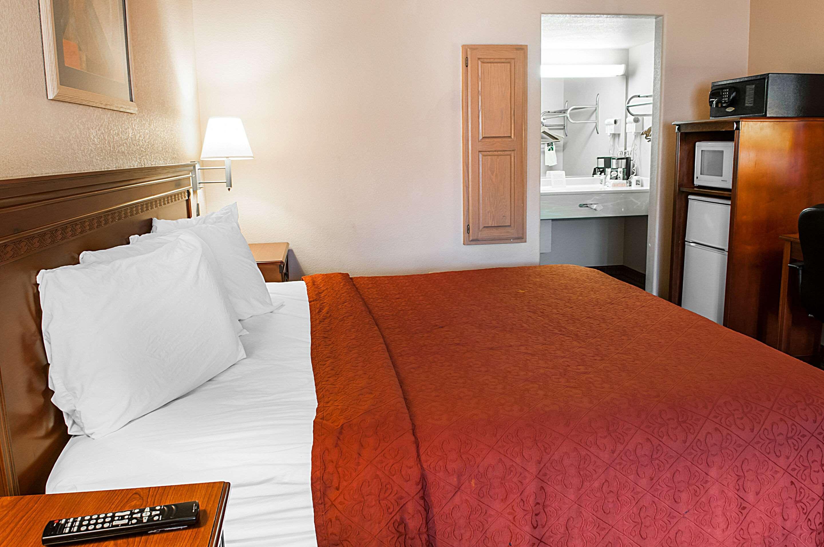 Quality Inn & Suites Las Cruces - University Area Екстериор снимка