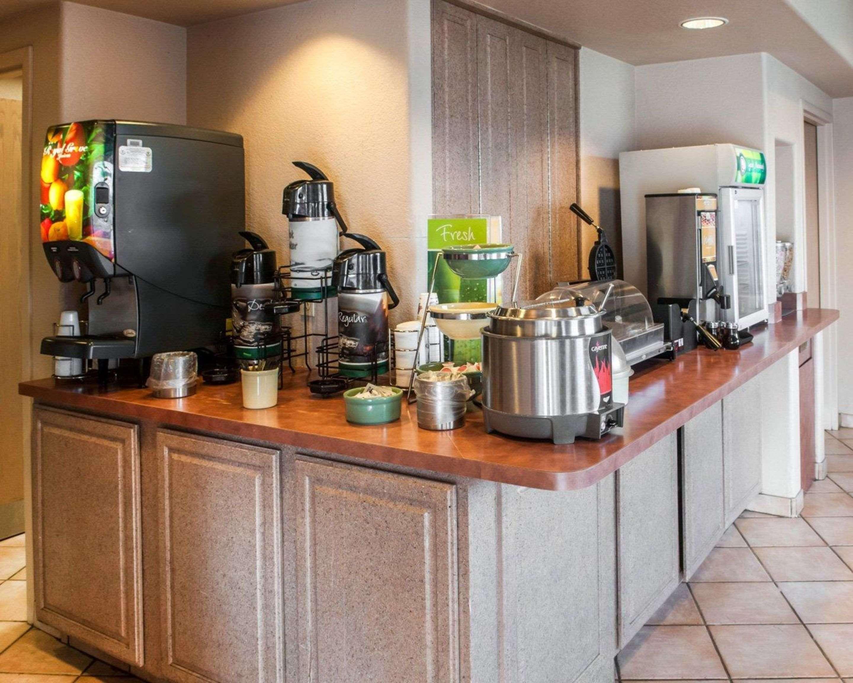 Quality Inn & Suites Las Cruces - University Area Екстериор снимка