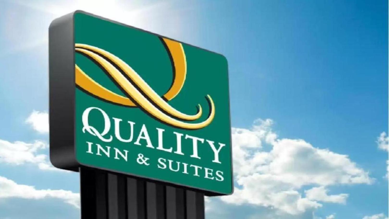 Quality Inn & Suites Las Cruces - University Area Екстериор снимка